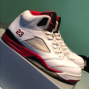 Jordan 5 Retro Fire Red Black Tongue (2013)